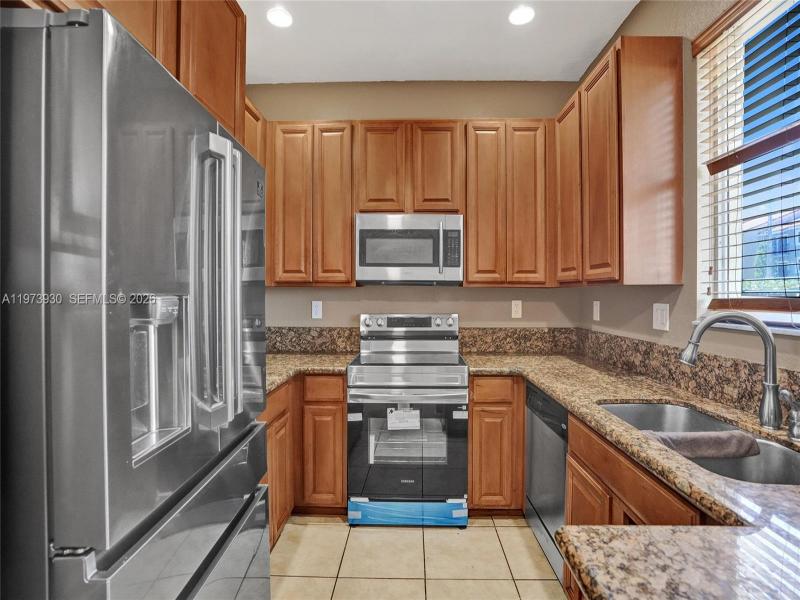 Property photo # 9