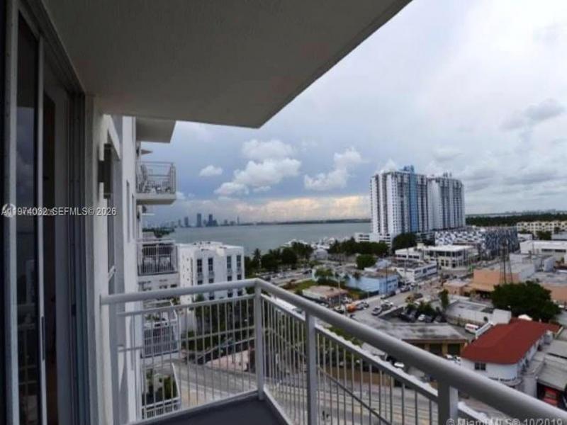 Comprar apartamento en West Bay Plaza 1107