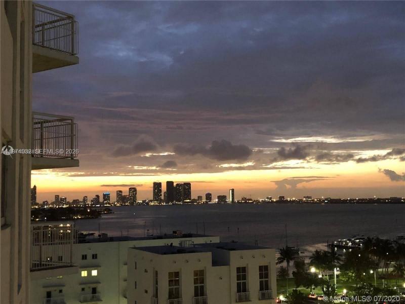 Comprar apartamento en West Bay Plaza 1107
