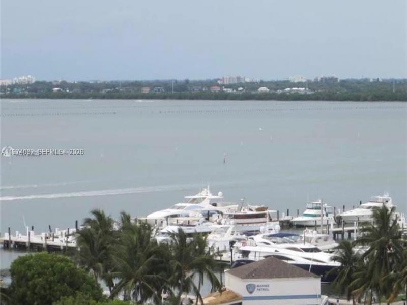 Comprar apartamento en West Bay Plaza 1107