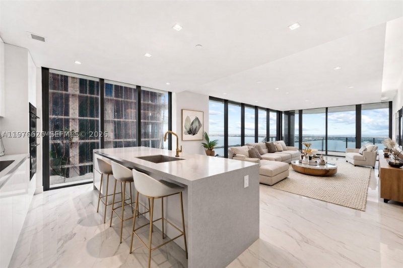 Apartment for rent at Aria Reserve Miami 5401