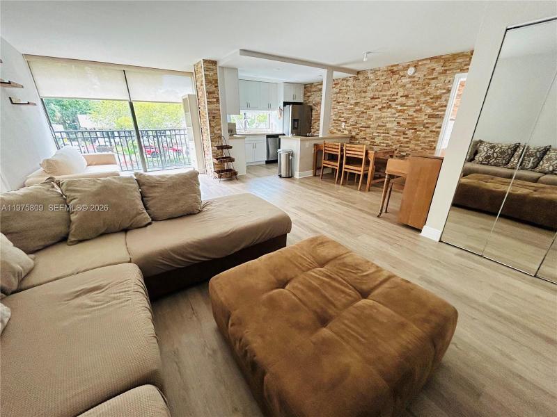 Condo for sale at Plaza of the Americas 219