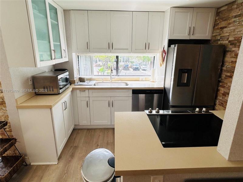 Condo for sale at Plaza of the Americas 219
