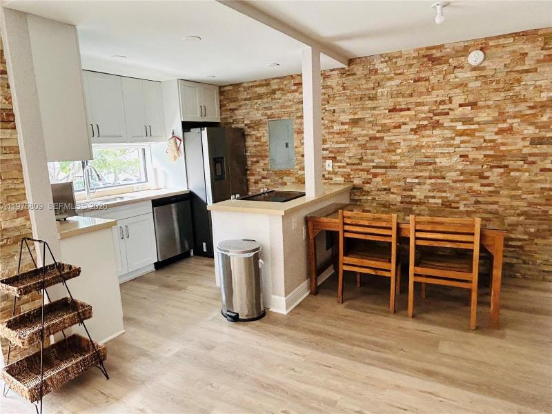 Condo for sale at Plaza of the Americas 219