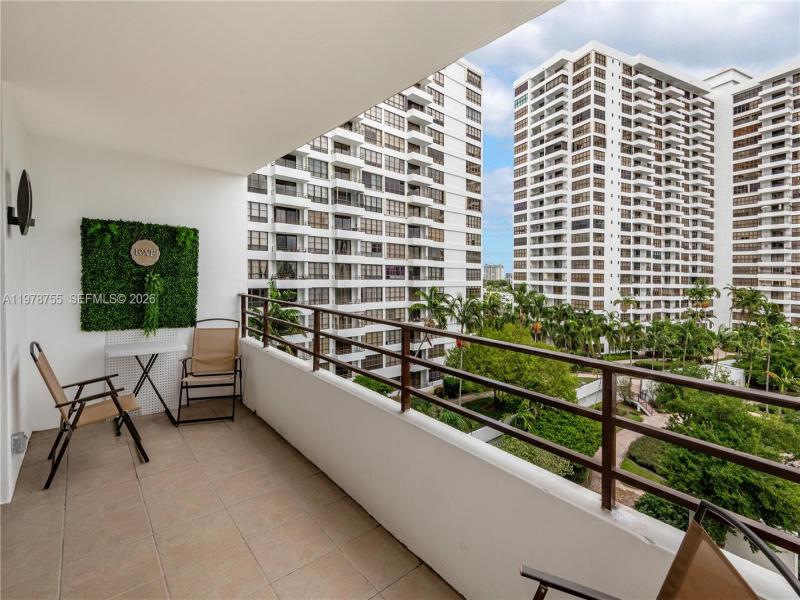 Condo for sale at Olympus Towers 612