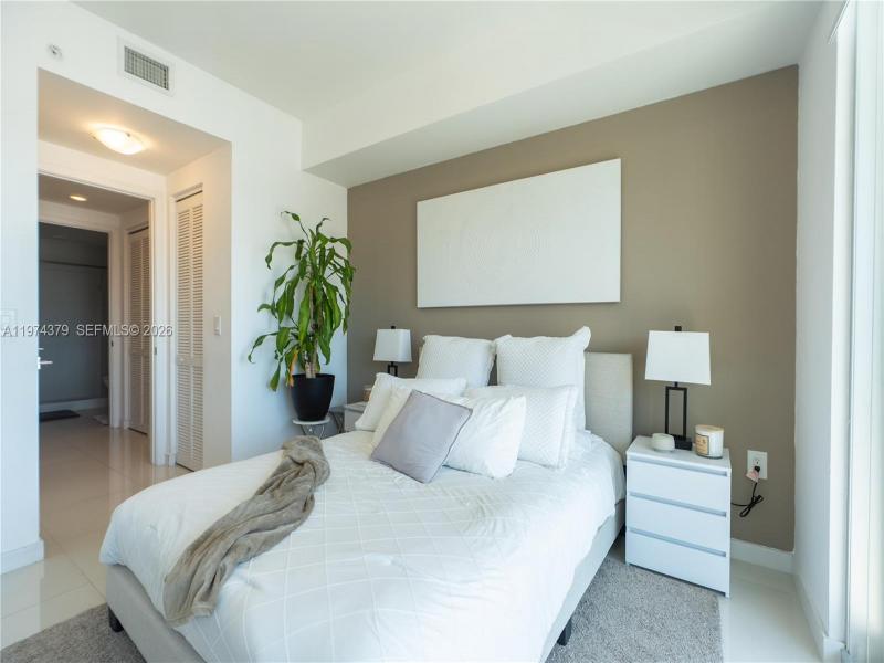 Condo for sale at Midtown Doral 721