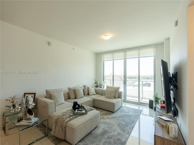 Condo for sale at Midtown Doral 721