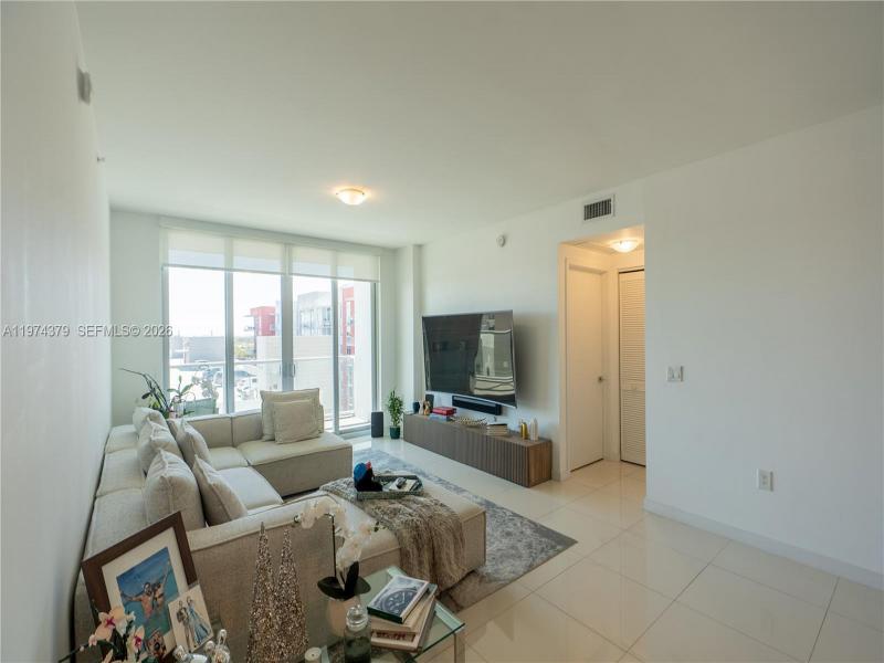 Condo for sale at Midtown Doral 721