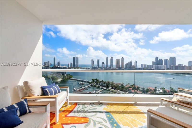 Condo for sale at 7000 Williams Island 2609