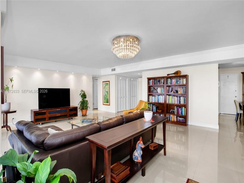 Comprar apartamento en The Cricket Club 711