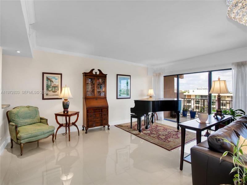 Comprar apartamento en The Cricket Club 711