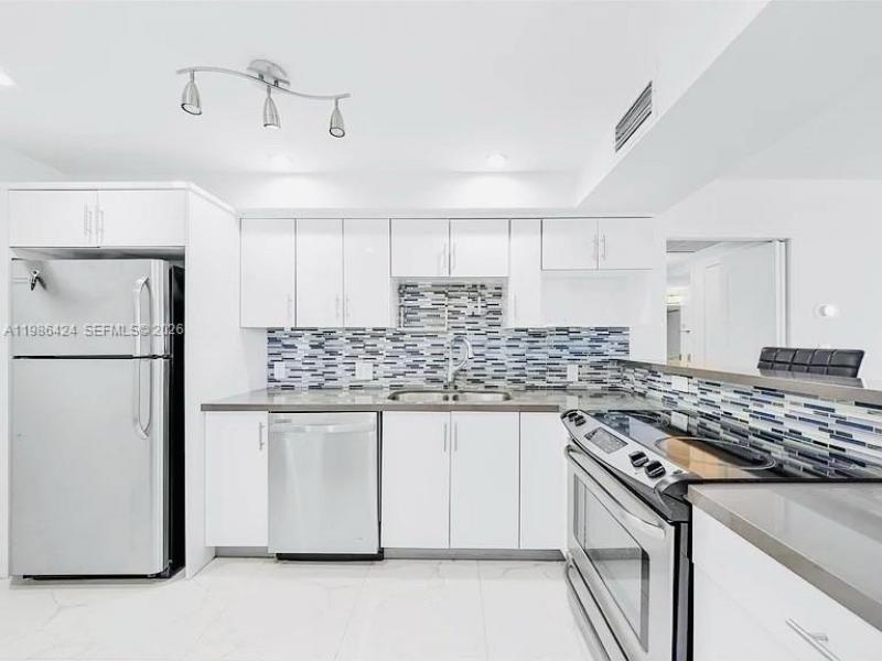 Condo for sale at Coronado I 1023