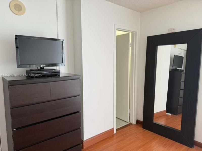 Comprar apartamento no Plaza of the Americas 709