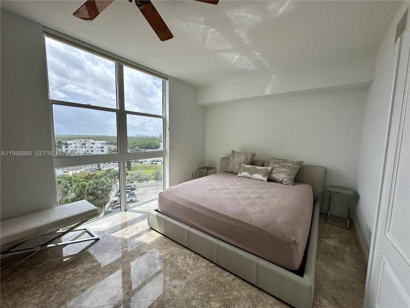 Apartment for rent at Renaissance on the Ocean 704