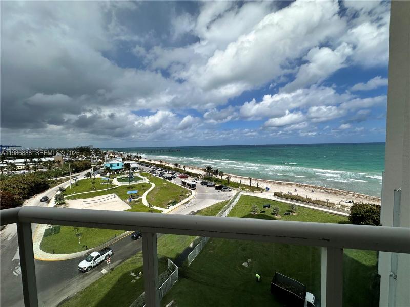 Apartment for rent at Renaissance on the Ocean 704