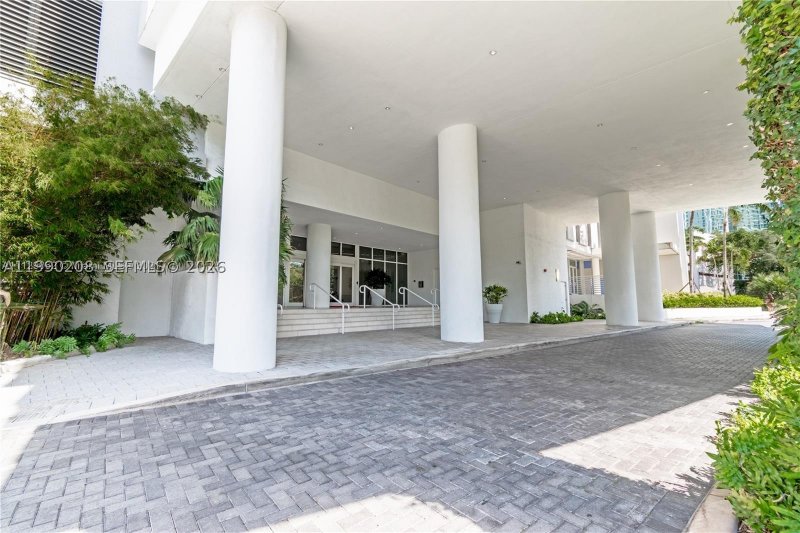 Property photo # 2