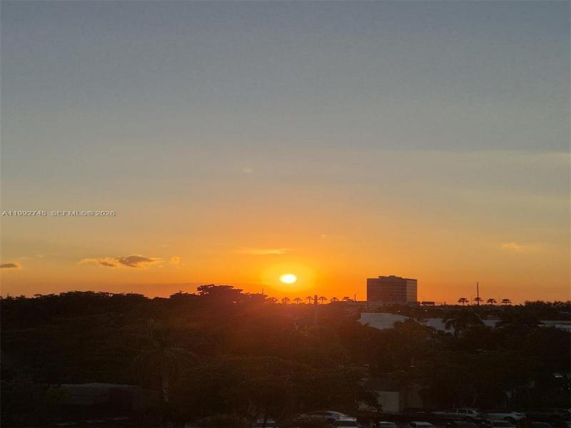Biscaya Apt #605