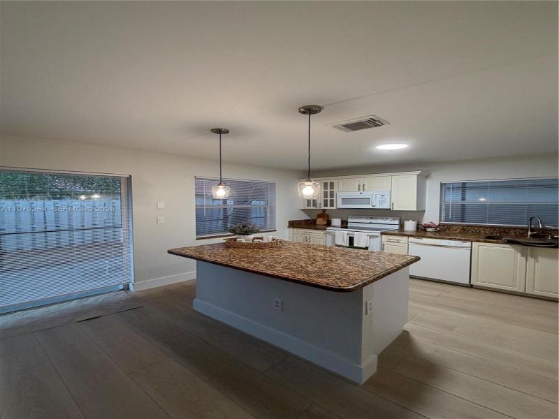 Property photo # 8