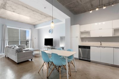 Loft Downtown I Apt #1106