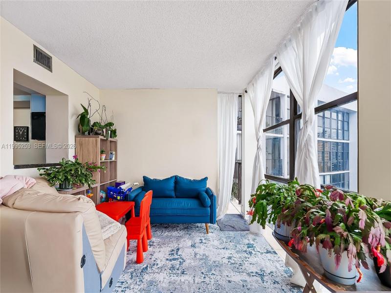 Condo for sale at Oceanview Park 901