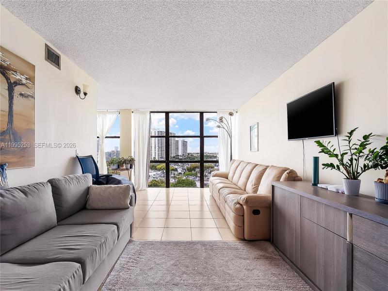 Condo for sale at Oceanview Park 901