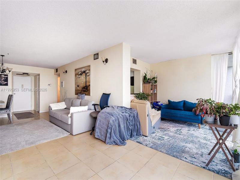 Condo for sale at Oceanview Park 901