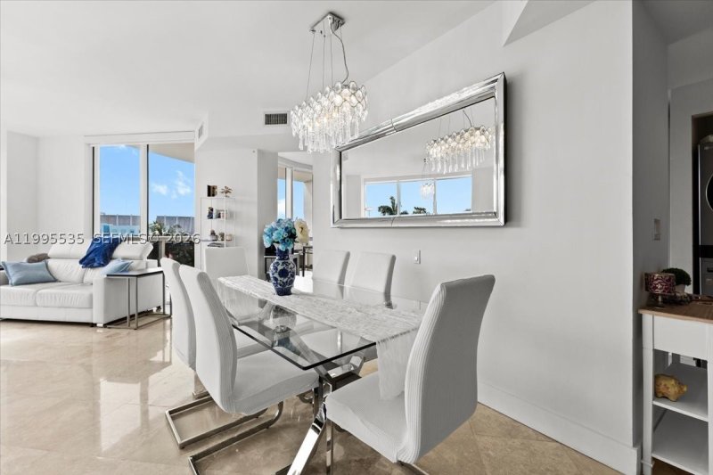 Comprar apartamento no Trump Royale 601A