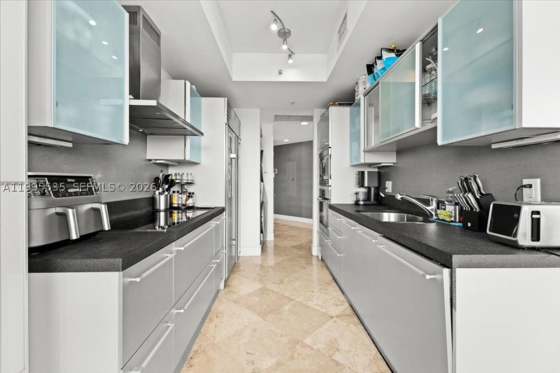 Comprar apartamento no Trump Royale 601A