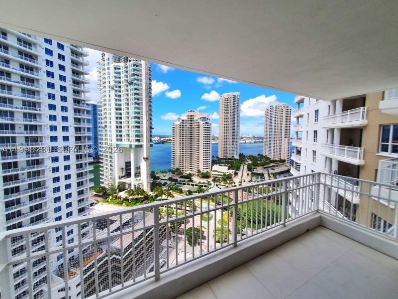 Apartment for rent at Courvoisier Courts 2306