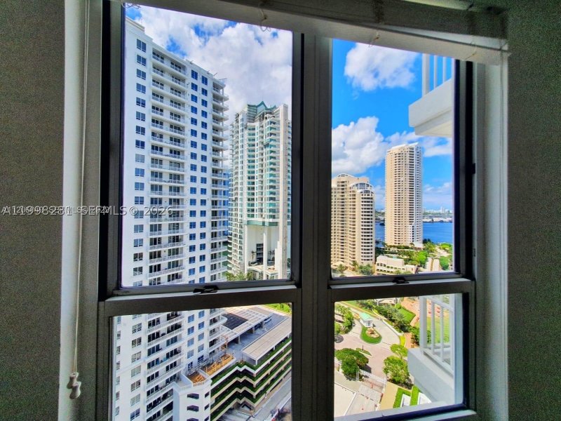 Apartment for rent at Courvoisier Courts 2306