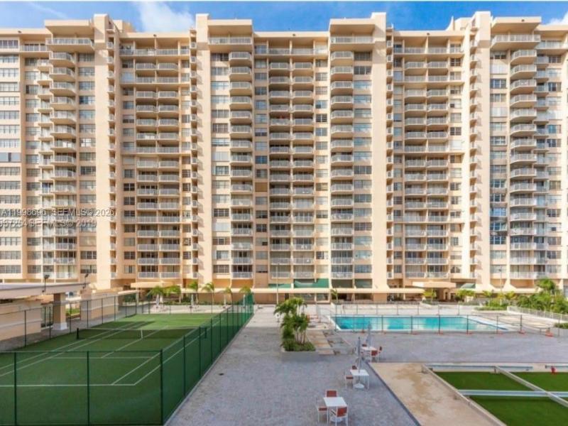 Alquiler de apartamento en Del Prado South Tower 1104