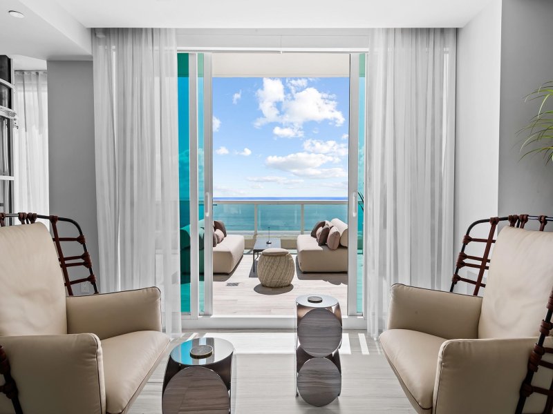 Condo for sale at Las Olas Beach Club 2905