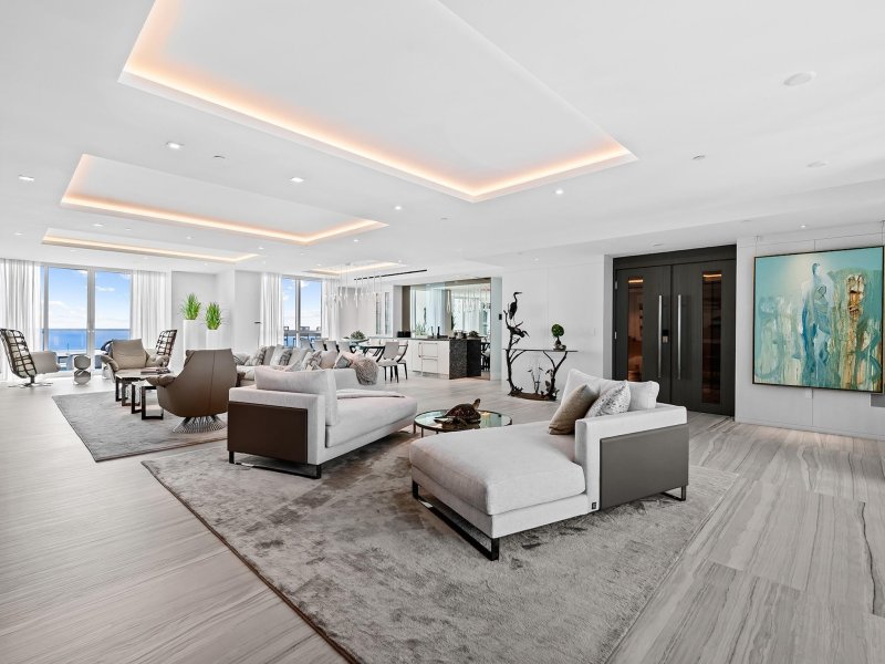 Condo for sale at Las Olas Beach Club 2905
