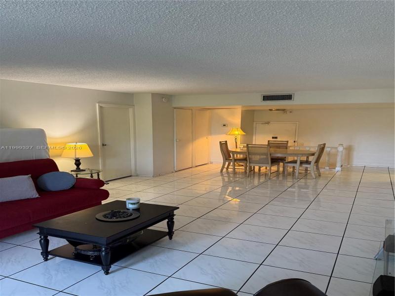 Comprar apartamento en Coronado I 206