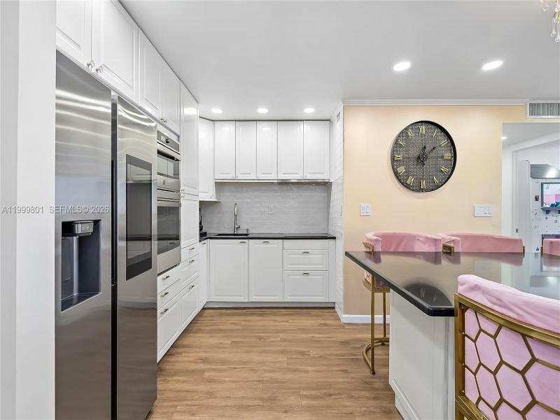 Apartment for rent at Olympus Towers 604