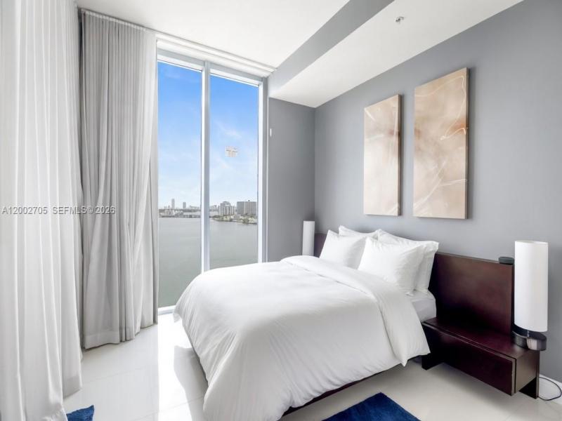 Comprar apartamento en Eloquence on the Bay 1505