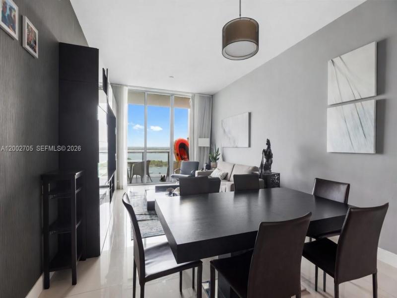 Comprar apartamento en Eloquence on the Bay 1505