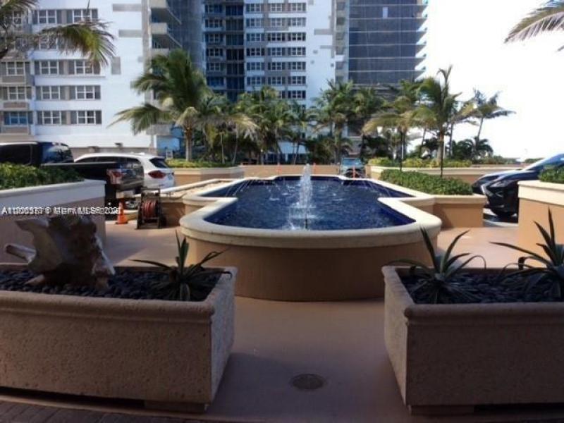 2080 Ocean Drive Apt #707