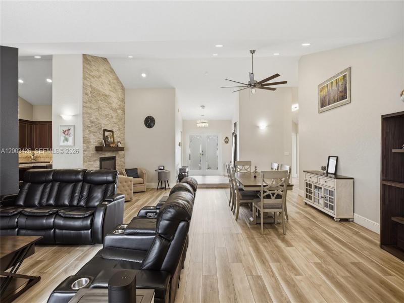 Property photo # 2