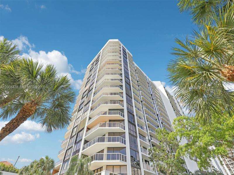 Condo for sale at Harborside 1007