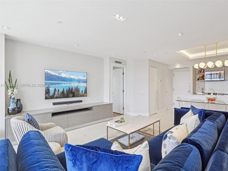 Condo for sale at Harborside 1007