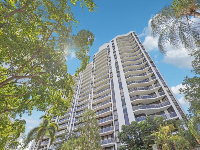 Condo for sale at Harborside 1007