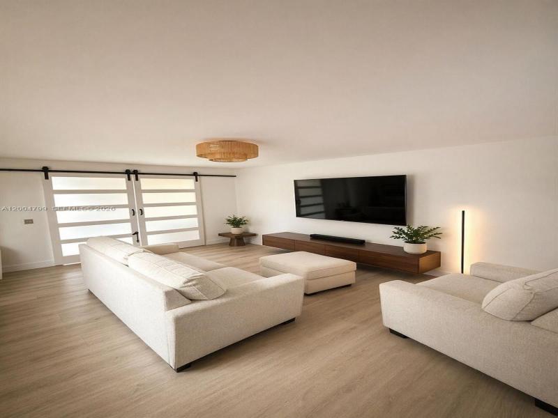 Comprar apartamento en Bayshore Yacht Tennis Club 602