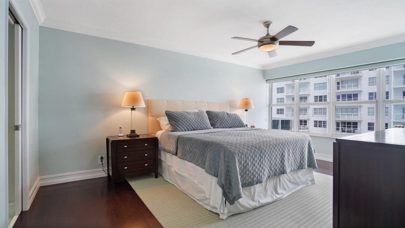 Condo for sale at Royal Ambassador 1705
