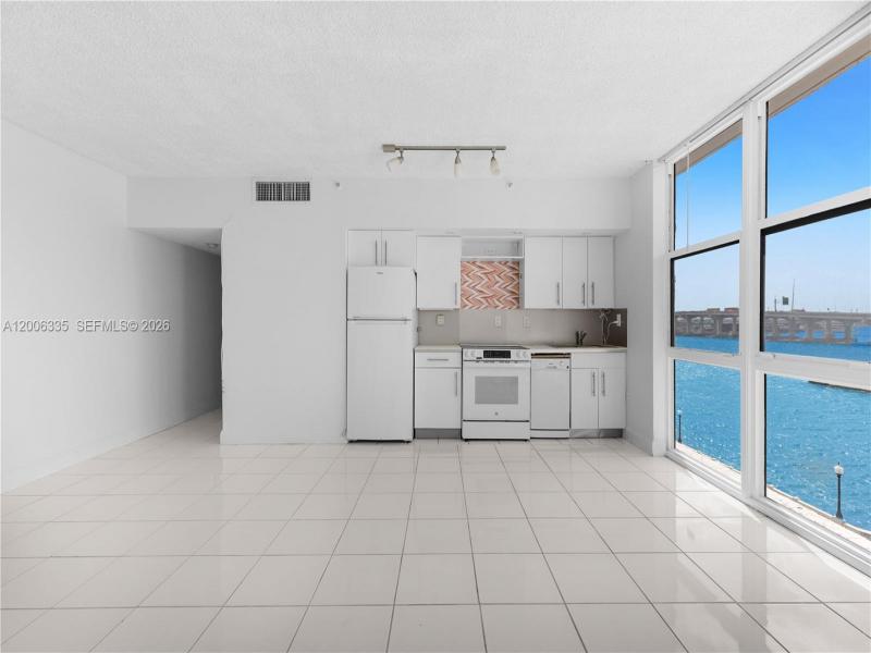 Condo for sale at The Venetia 501