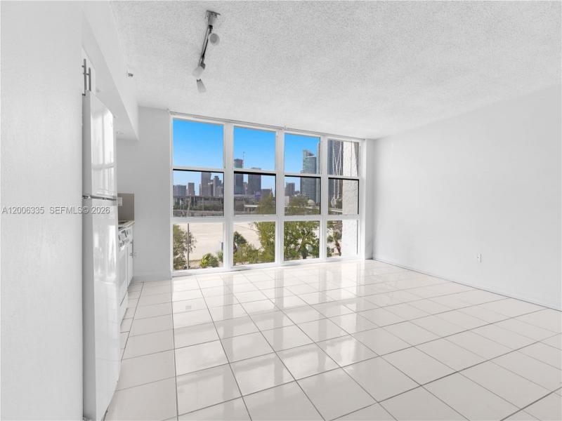 Condo for sale at The Venetia 501
