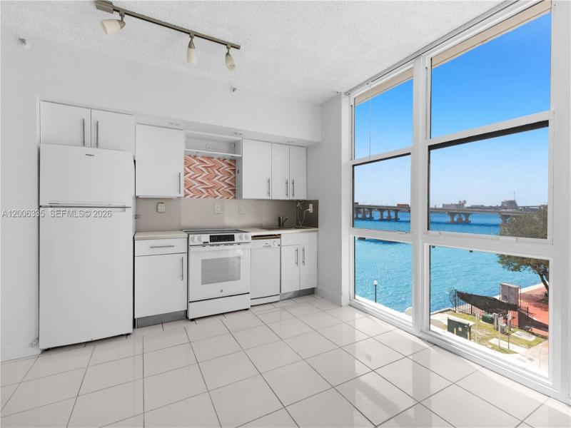 Condo for sale at The Venetia 501