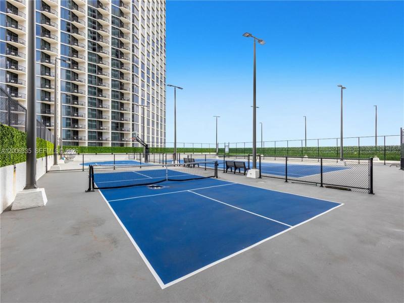 Condo for sale at The Venetia 501