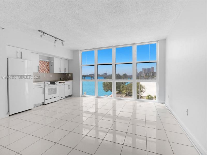 Condo for sale at The Venetia 501