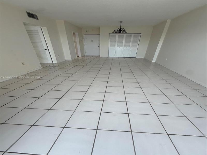 Comprar apartamento en Coastal Towers 608